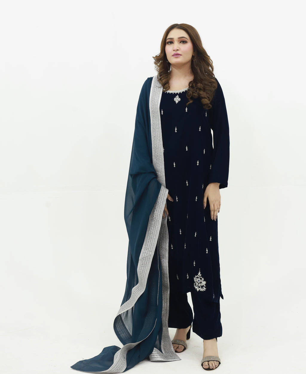 3pc-Velvet Embroidered suit ( ZVT-709 )