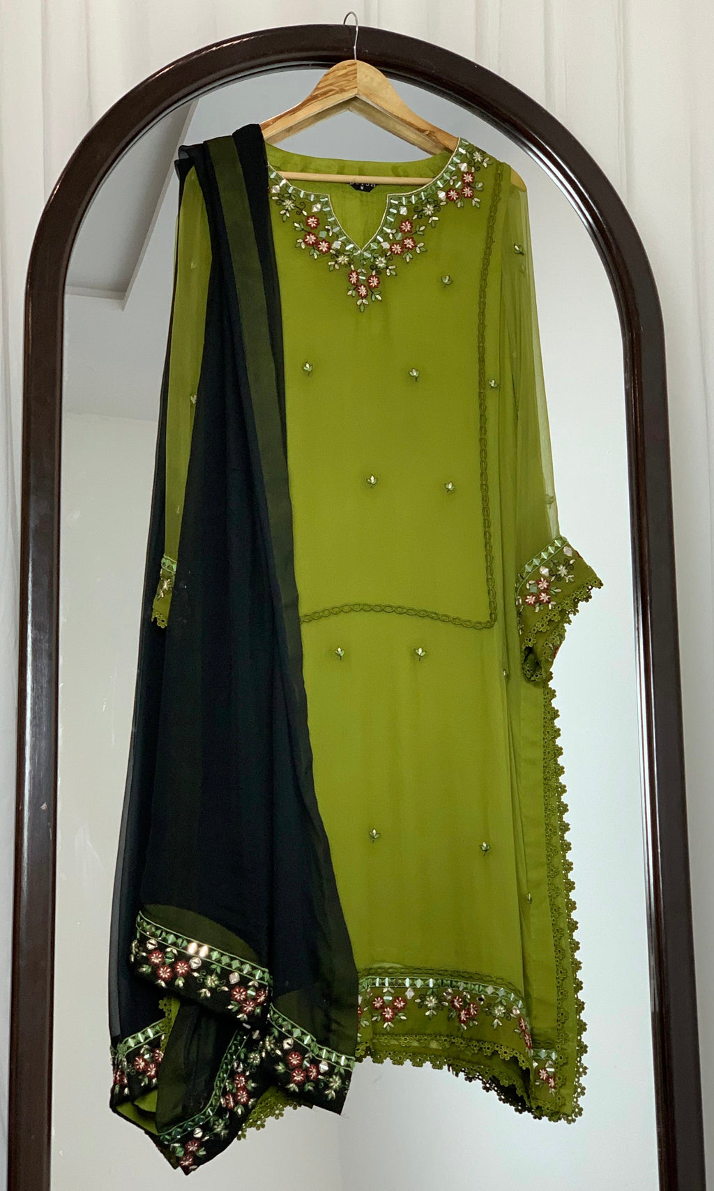 3 Piece - Embroidered Chiffon Suit